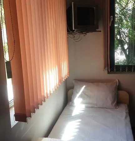Pensión Comfort Guest *